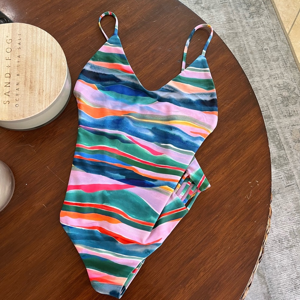 Stone Fox Swim Hermosa One Piece Small Excellent Condition